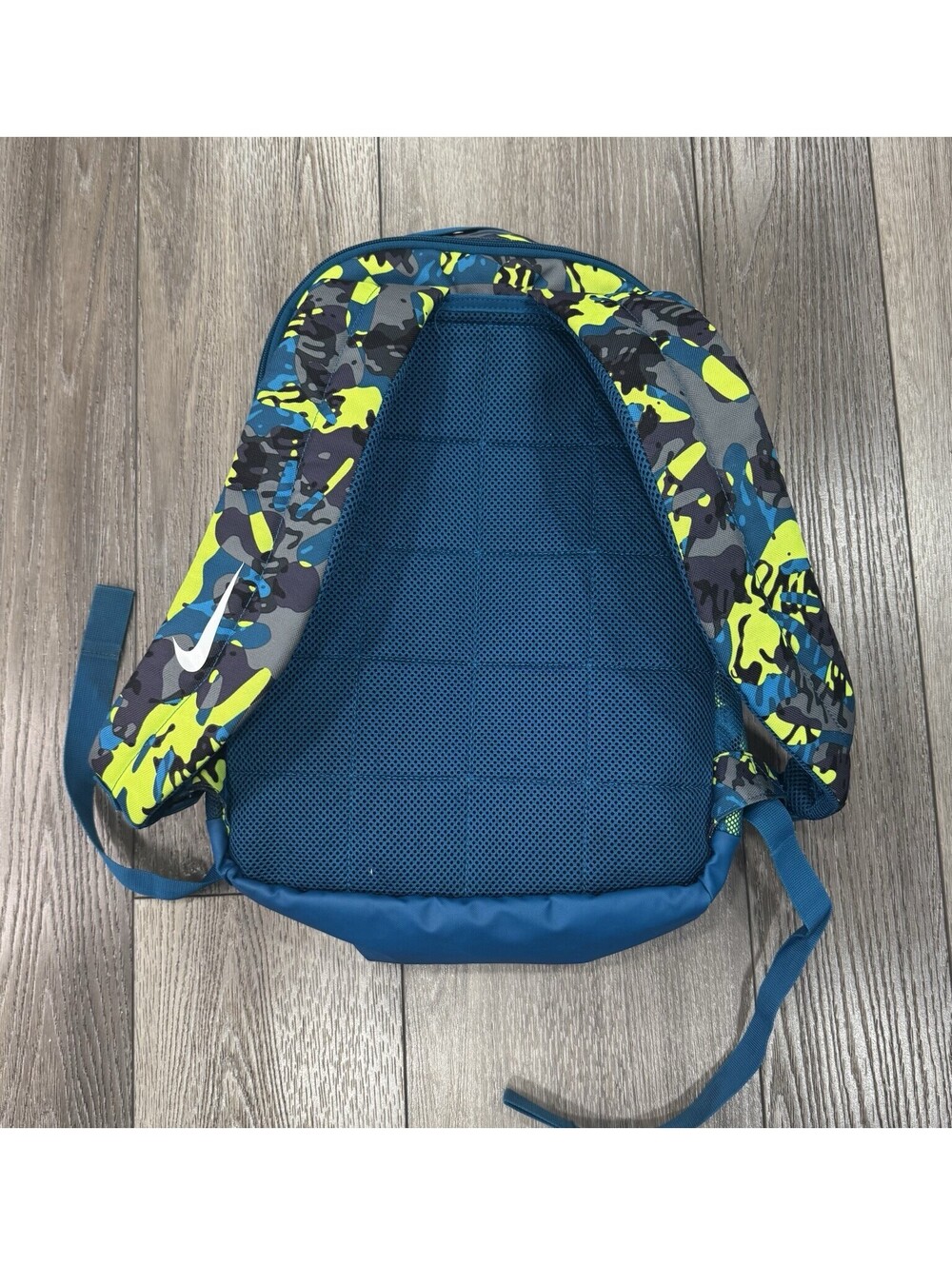 Nike Splash Backpack - Picture 4 of 8
